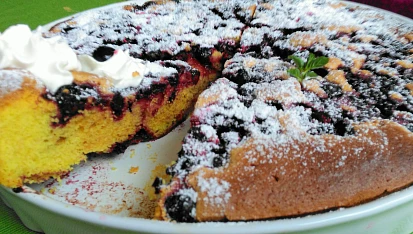 Rychlý bublaninový moučník s kanadskými borůvkami