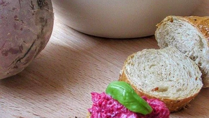 Tvarohová pomazánka z červené řepy