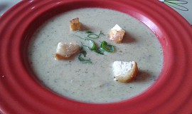 Žampionová polévka s krutonky