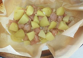 Zapečené kuřecí maso s bramborami