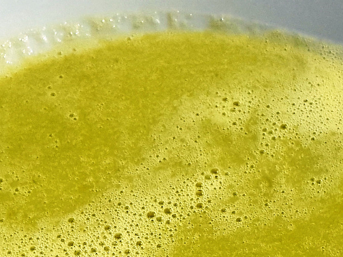 Krémová chřestová polévka ze zeleného chřestu