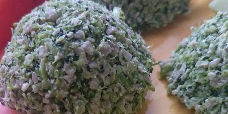 Raw brokolicové karbanátky