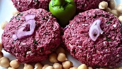 RAW karbanátky s petrželkou