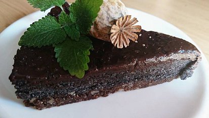 Raw makový cheesecake