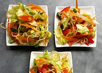 Salát z naklíčené sóji