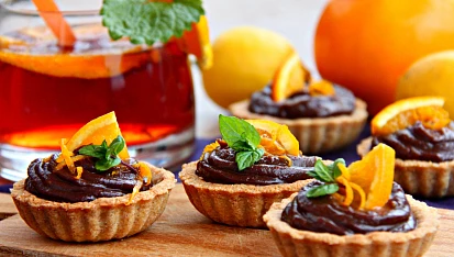 Tartaletky s čokoládovým orange curd krémem