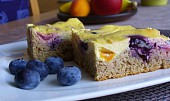 Bezlepkový tvarohovo - ovocný koláč