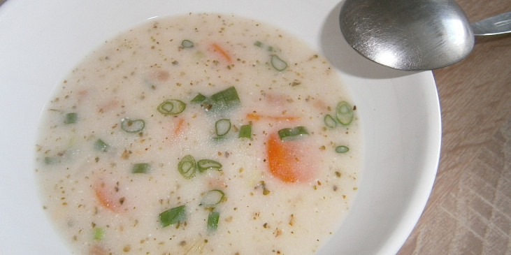 Bílá fazolová polévka (Fazolová bez klobásky, ale s mrkví. :-))