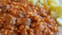Hovězí kousky s fazolemi Baked Beans