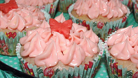 Jahodové muffiny / cupcaky