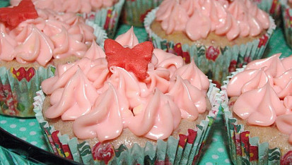 Jahodové muffiny / cupcaky, Jahodové muffiny / cupcaky