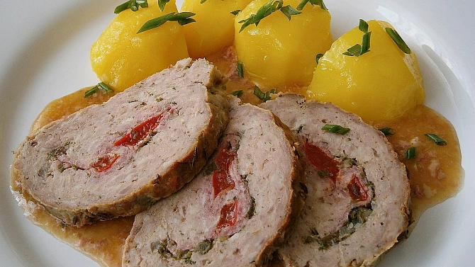 Plněná vepřová sekaná