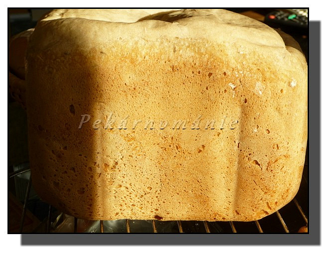 Podmáslový chléb s kváskem (z DP)