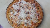 Quiche z celozrnné mouky s pórkem, můj první,přidala jsem i houby.