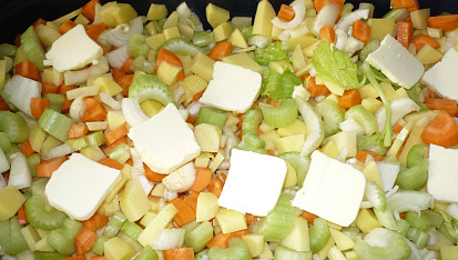 Řecké brambory s řapíkatým celerem