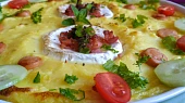 Zapečená bramborová kaše s Hermelínem a slaninou