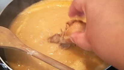 Kuře na paprice se smetanou a těstovinami