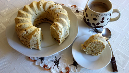 Bábovka bez lepku, mléka a vajec ze směsi Bake-a-cake