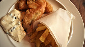 Fisch and chips s remuládou