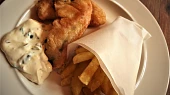 Fisch and chips s remuládou