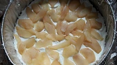 Hruškový dort s mascarpone, První vrstva hrušek 