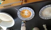 Obalovaný  špiz se sýrem a kuřecím masem s bramborovou kaší