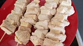 Obalovaný  špiz se sýrem a kuřecím masem s bramborovou kaší