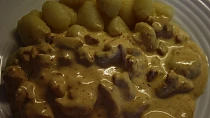Sýrová omáčka s gnocchi (rychle a jednoduše)