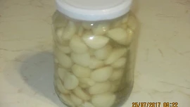 Zavařený česnek 1