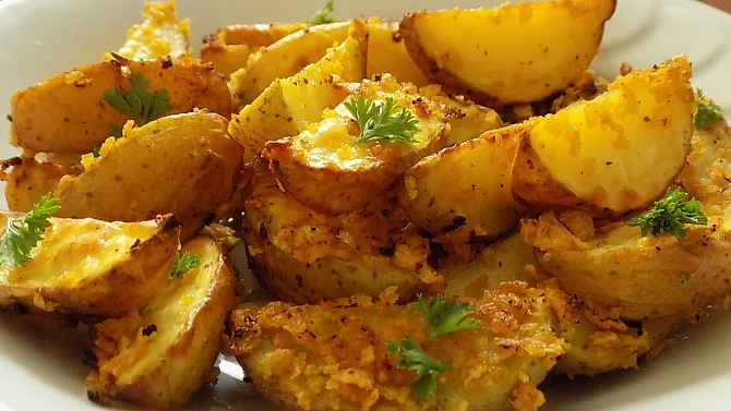 Brambory pečené v cornflakes