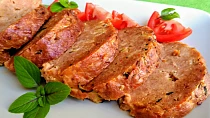 Harissová sekaná s cuketou, lučinou a bylinkami