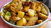 Pečené majoránkové brambory