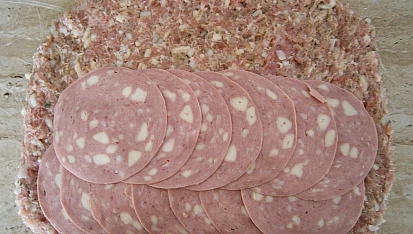 Sekaná s jednoduchou náplní