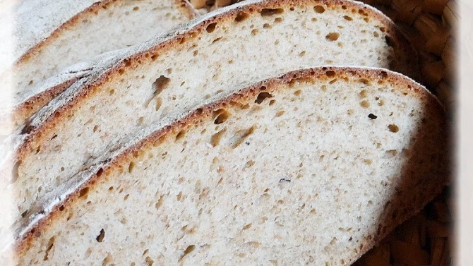 Chleba z ovocné fermentované vody
