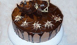 Čokoládovo-šlehačkový dort