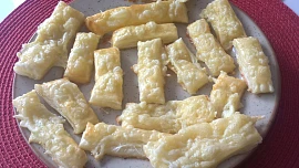 Jednoduché a rychlé sýrové tyčinky