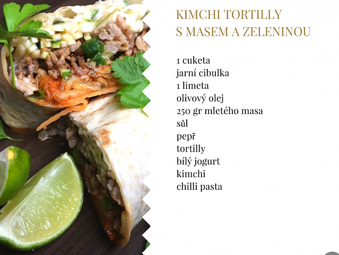Kimchi tortilly s masem a zeleninou
