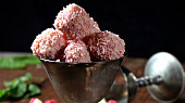 Lanýže z bílé čokolády a malin