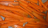 Pečená česneková mrkev