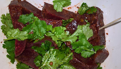 Tapas z červené řepy