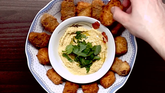 Tempeh, tofu a hummus