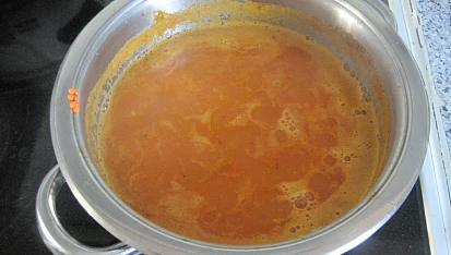 Polévka s rajčaty a červenou čočkou II.