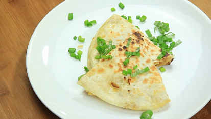 Sýrová quesadilla s kuřecím masem
