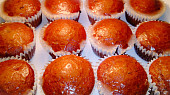 Perníkové muffiny s kandovaným ovocem a citronovou polevou