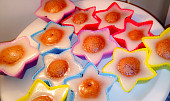 Perníkové muffiny s kandovaným ovocem a citronovou polevou