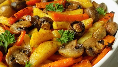 Barevné hranolky, pečené se žampiony