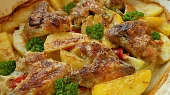 Křidélka ve smetanových bramborách