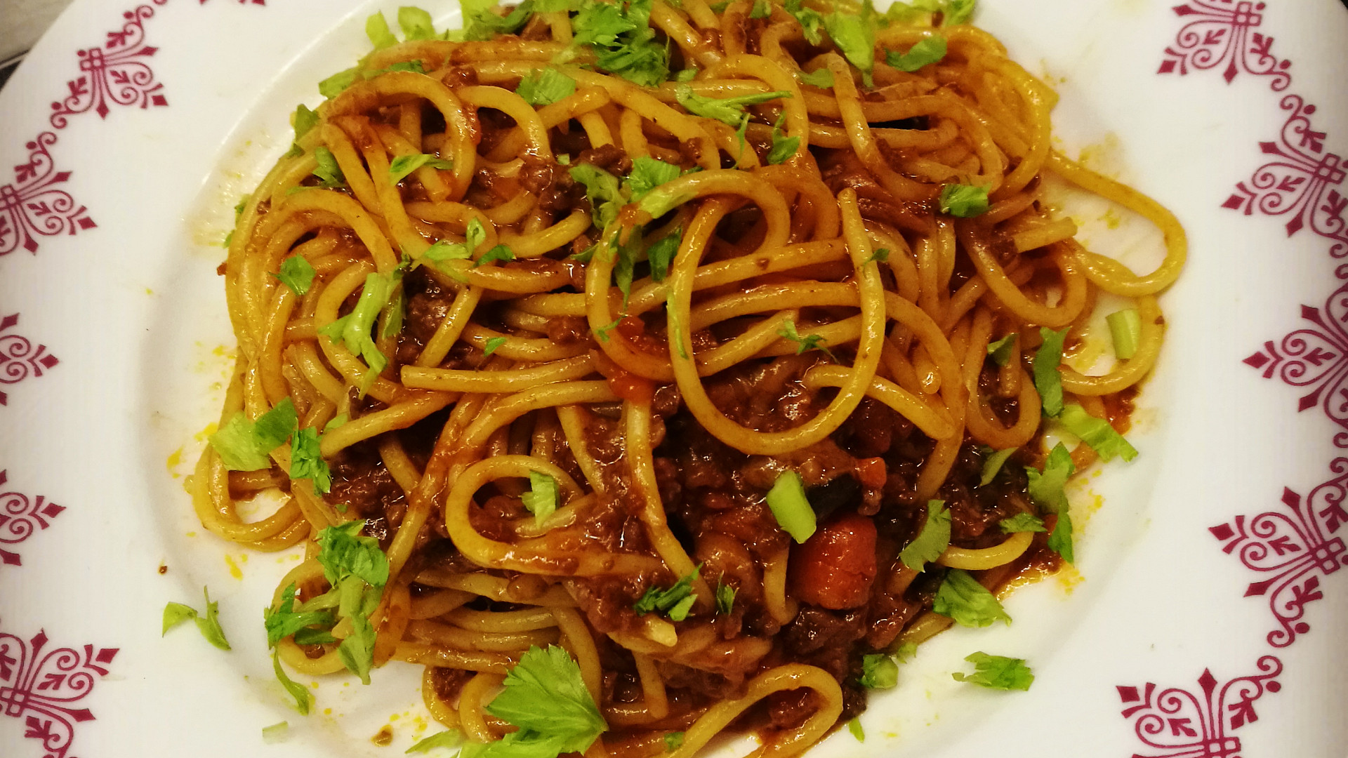 Špagety s masovou omáčkou