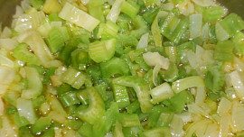 Krémová polévka nejen z řapíkatého celeru