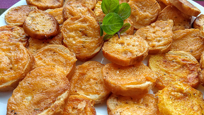 Rohlíkové "chipsy"